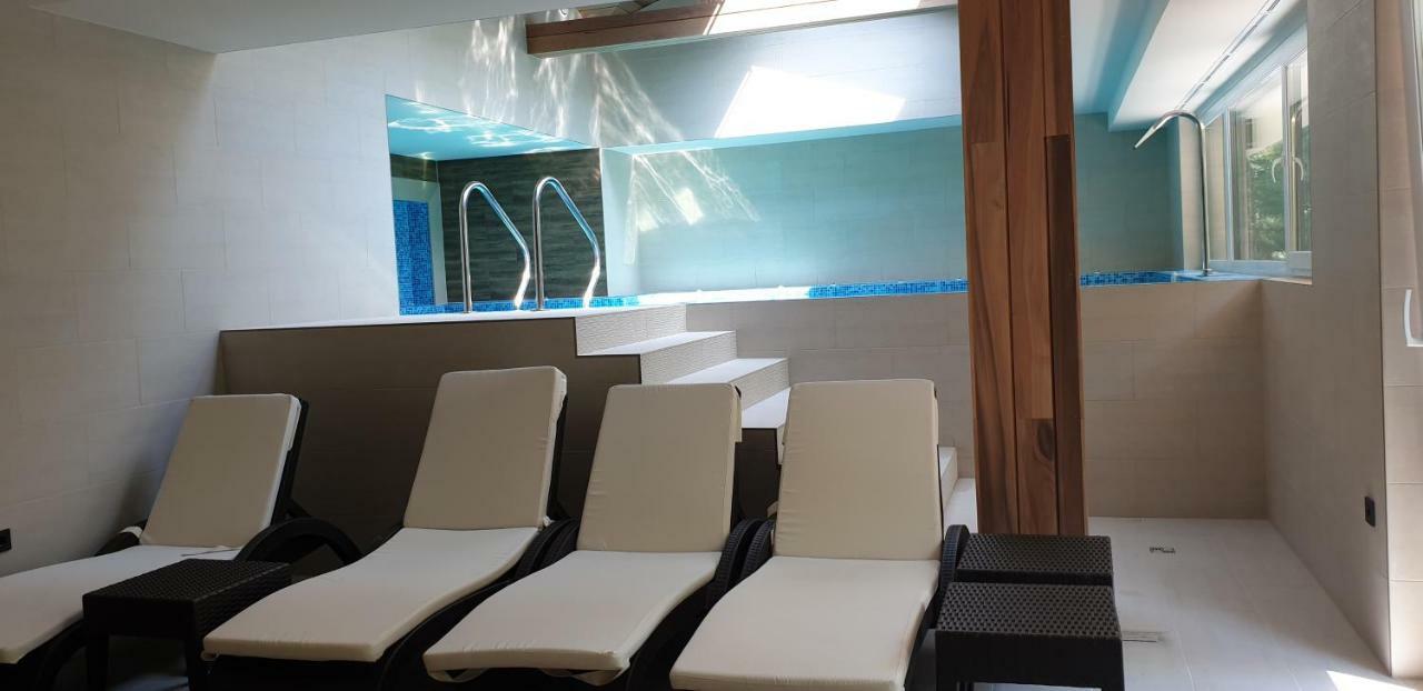 Baobab Suites Siofok Exterior photo